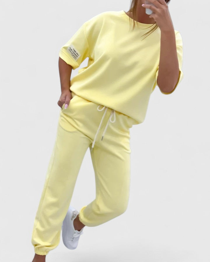 Susanna | Completo casual da donna con top e pantaloni a tinta unita