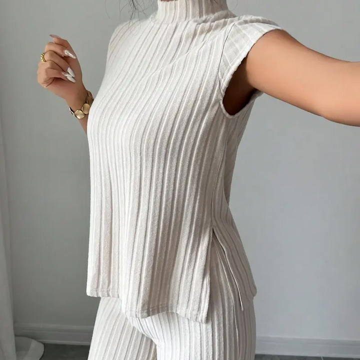 Floriana | Completo di due pezzi composto da un elegante top e pantaloni a gamba larga